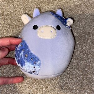 NWT Marzio the Periwinkle Rhinestone Cow 5” Squishmallow (Velvet Release)